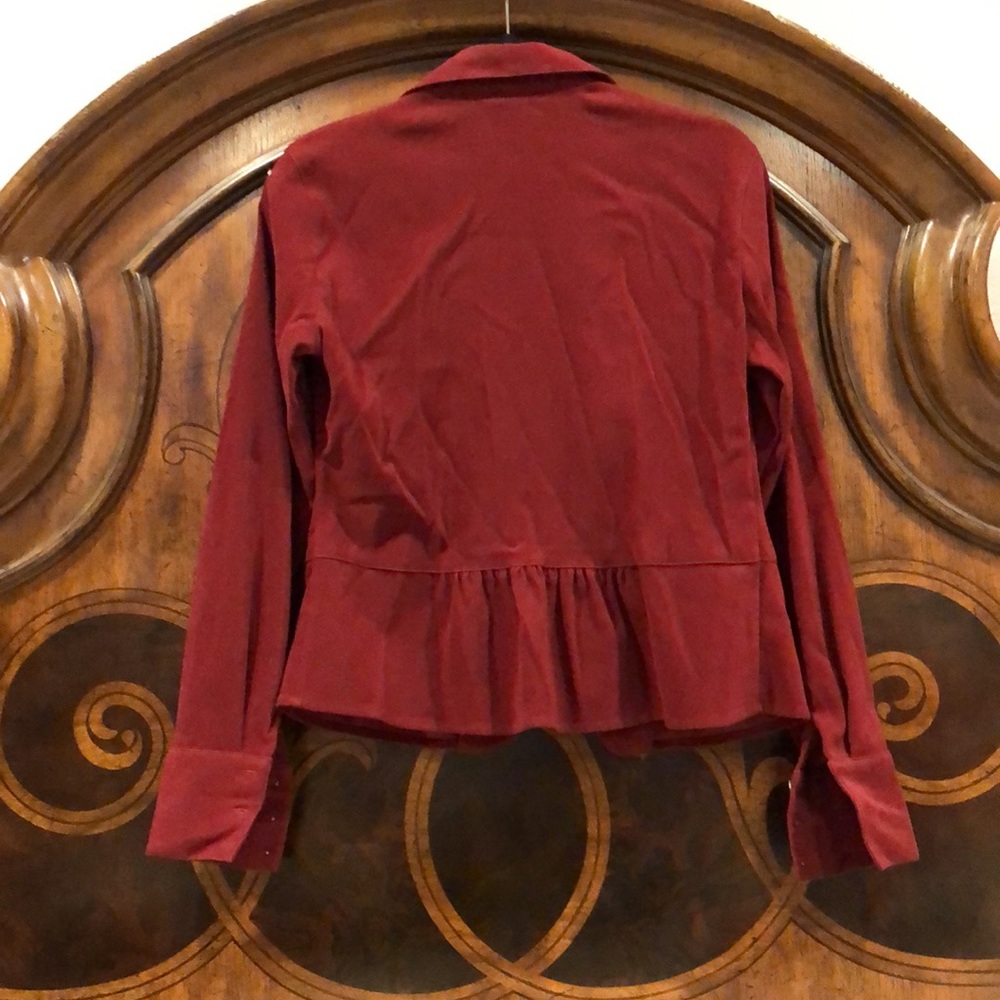 Red jacket - Picture 2 of 4